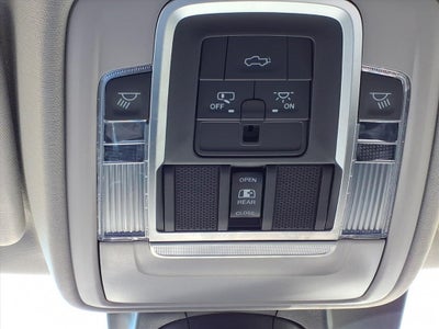 2022 RAM 1500 Laramie Crew Cab 4x4 6'4' Box