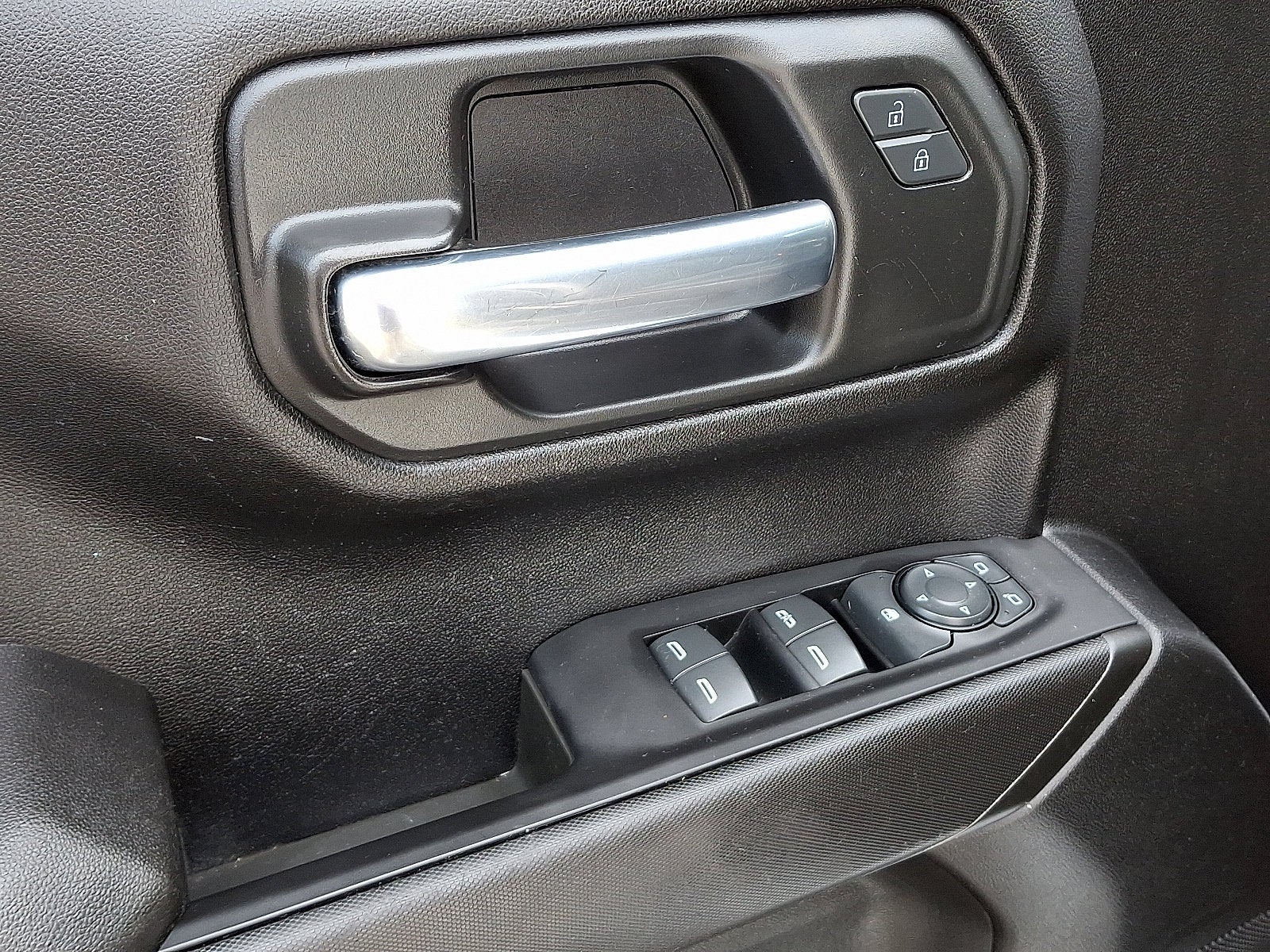 2023 Chevrolet Silverado 1500 4WD Crew Cab Standard Bed WT