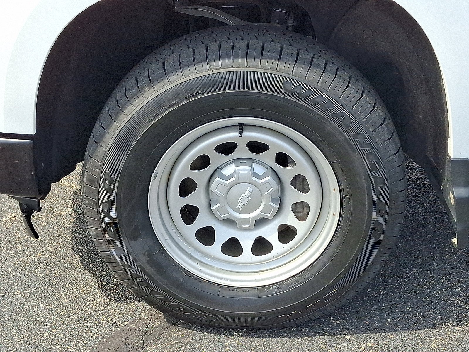 2023 Chevrolet Silverado 1500 4WD Crew Cab Standard Bed WT