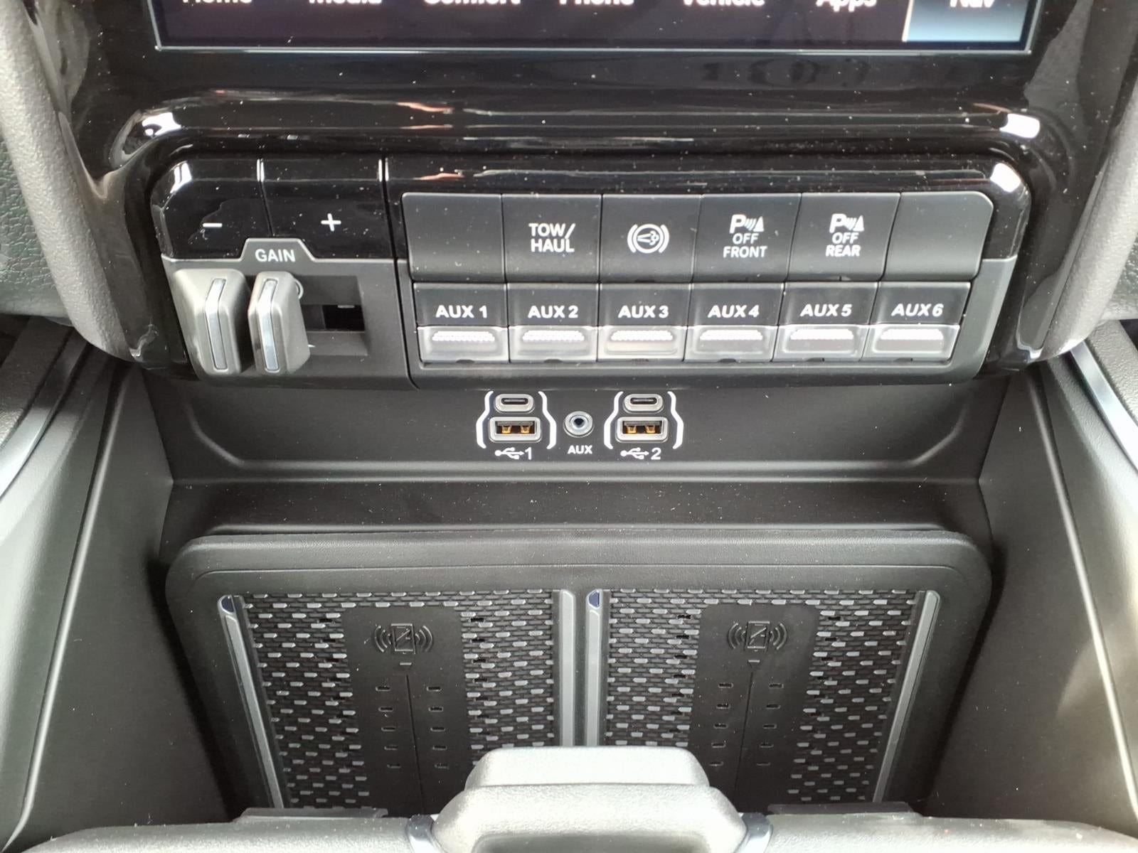 2026 RAM 3500 RAM 3500 BIG HORN CREW CAB 4X4 8' BOX