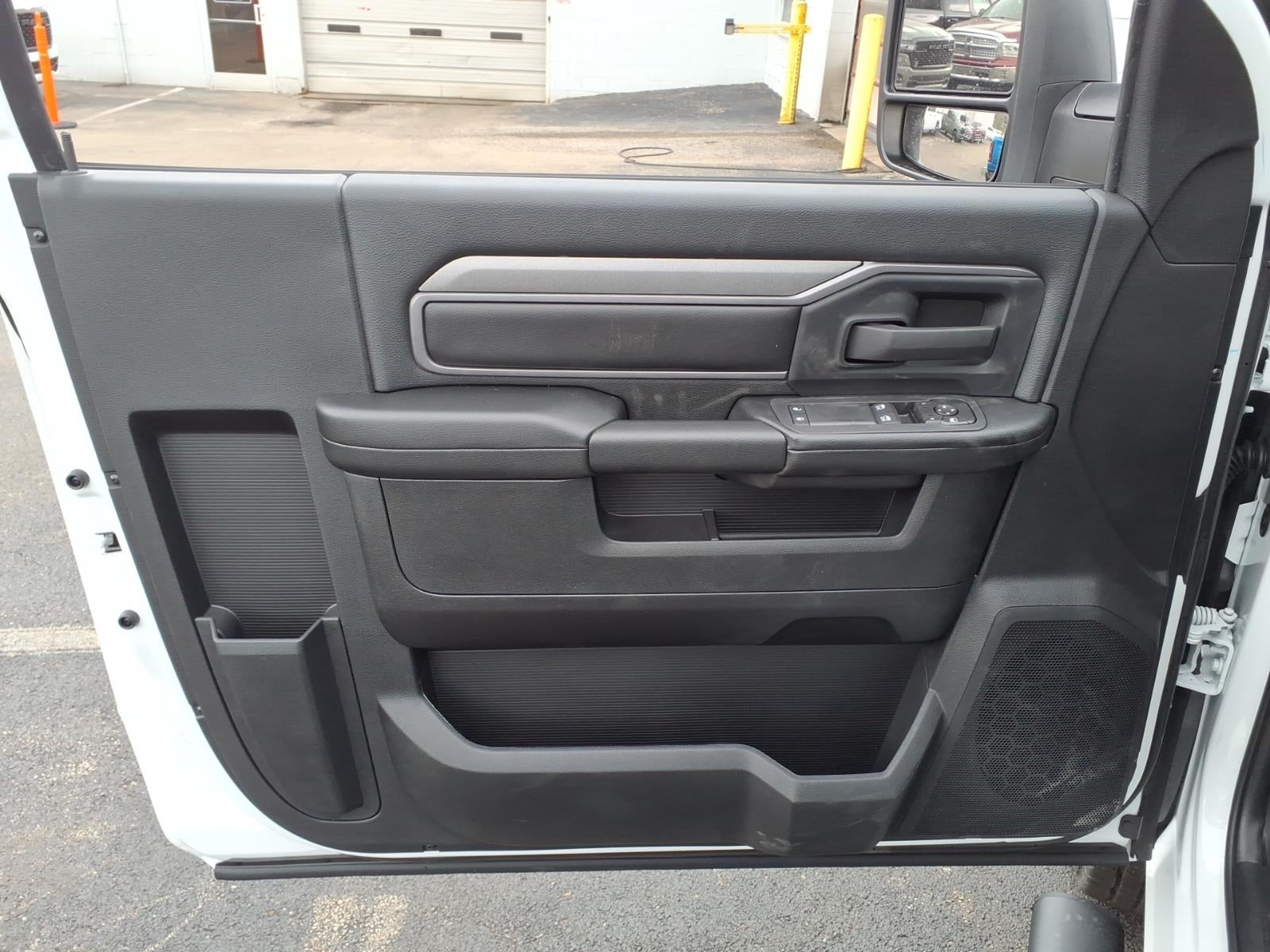 2026 RAM 2500 RAM 2500 TRADESMAN REGULAR CAB 4X4 8' BOX