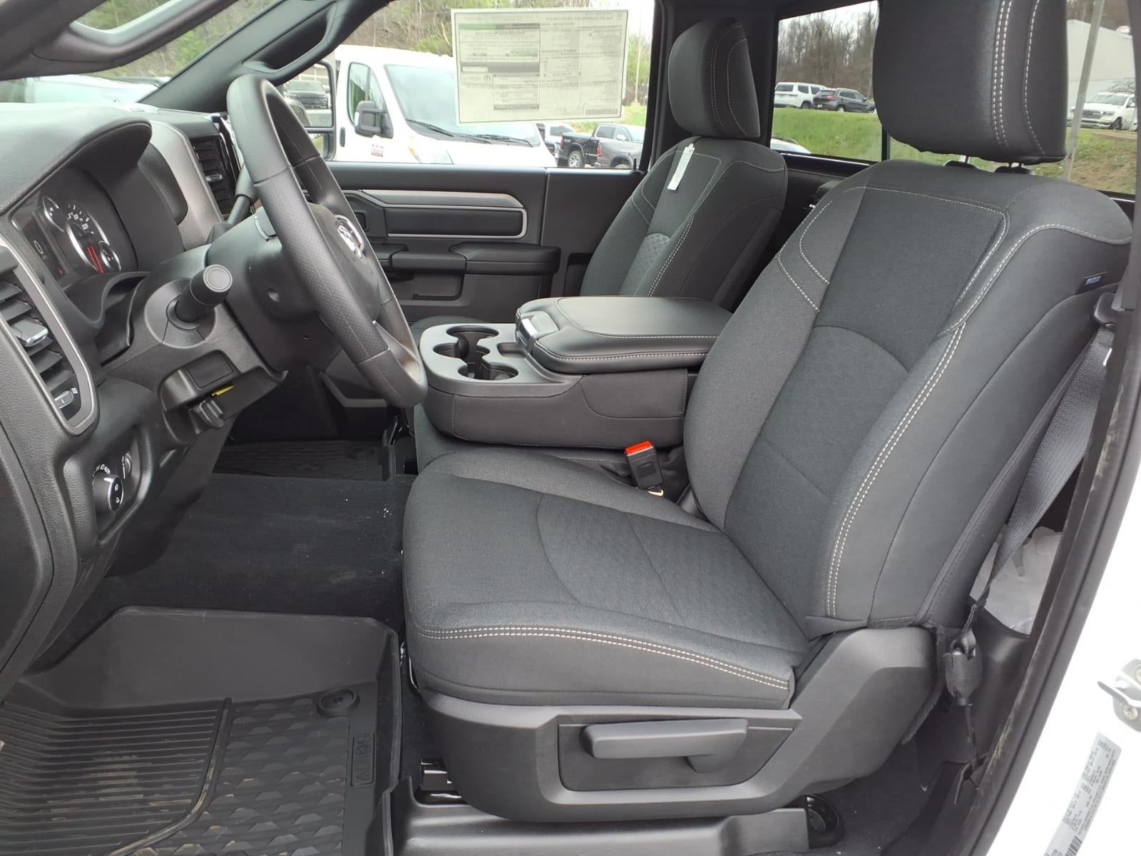 2026 RAM 2500 RAM 2500 TRADESMAN REGULAR CAB 4X4 8' BOX