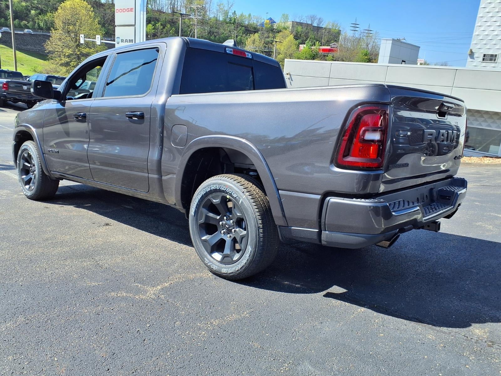 2026 RAM 1500 RAM 1500 BIG HORN CREW CAB 4X4 5'7' BOX