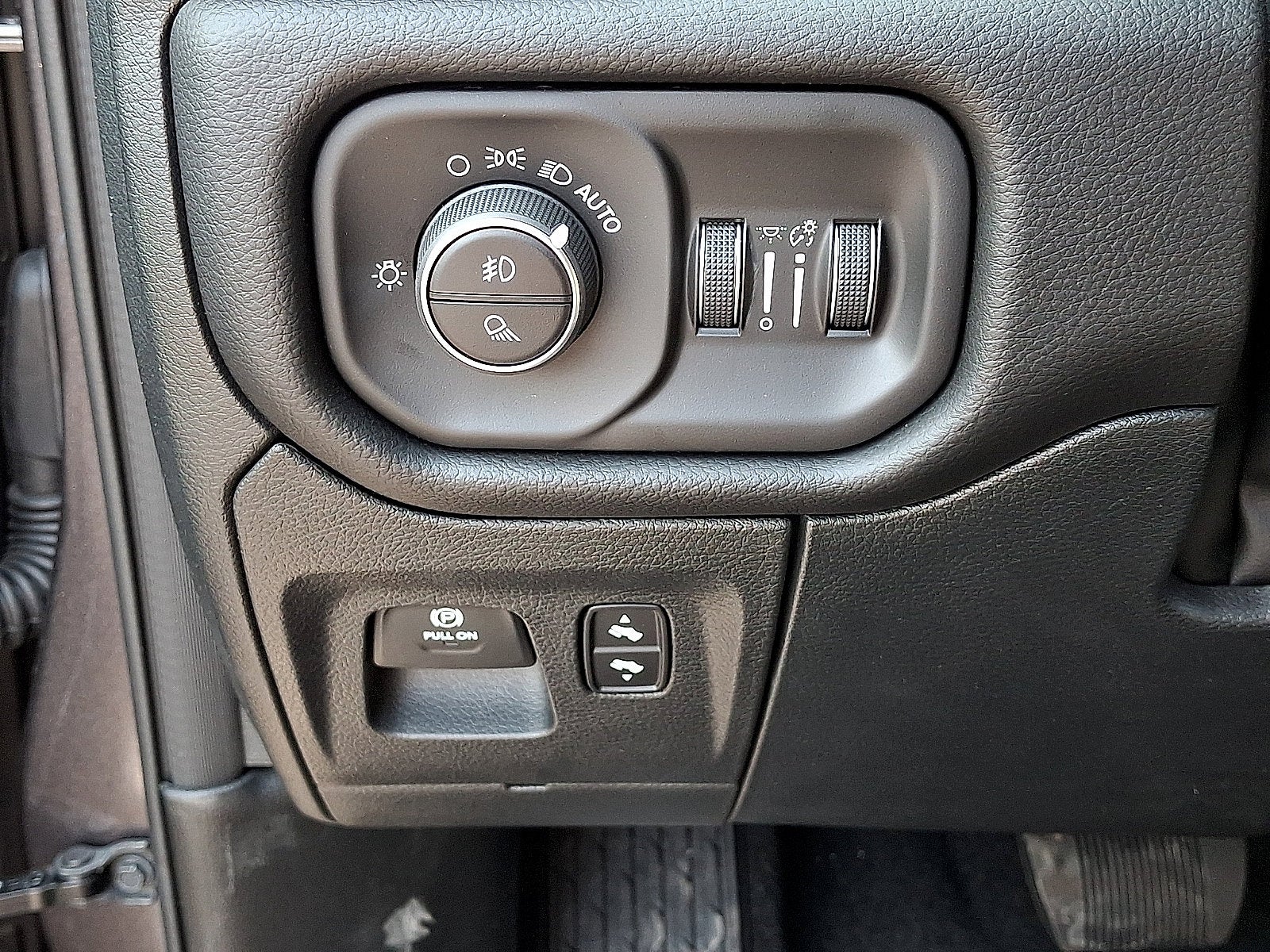 2026 RAM 1500 RAM 1500 BIG HORN CREW CAB 4X4 5'7' BOX