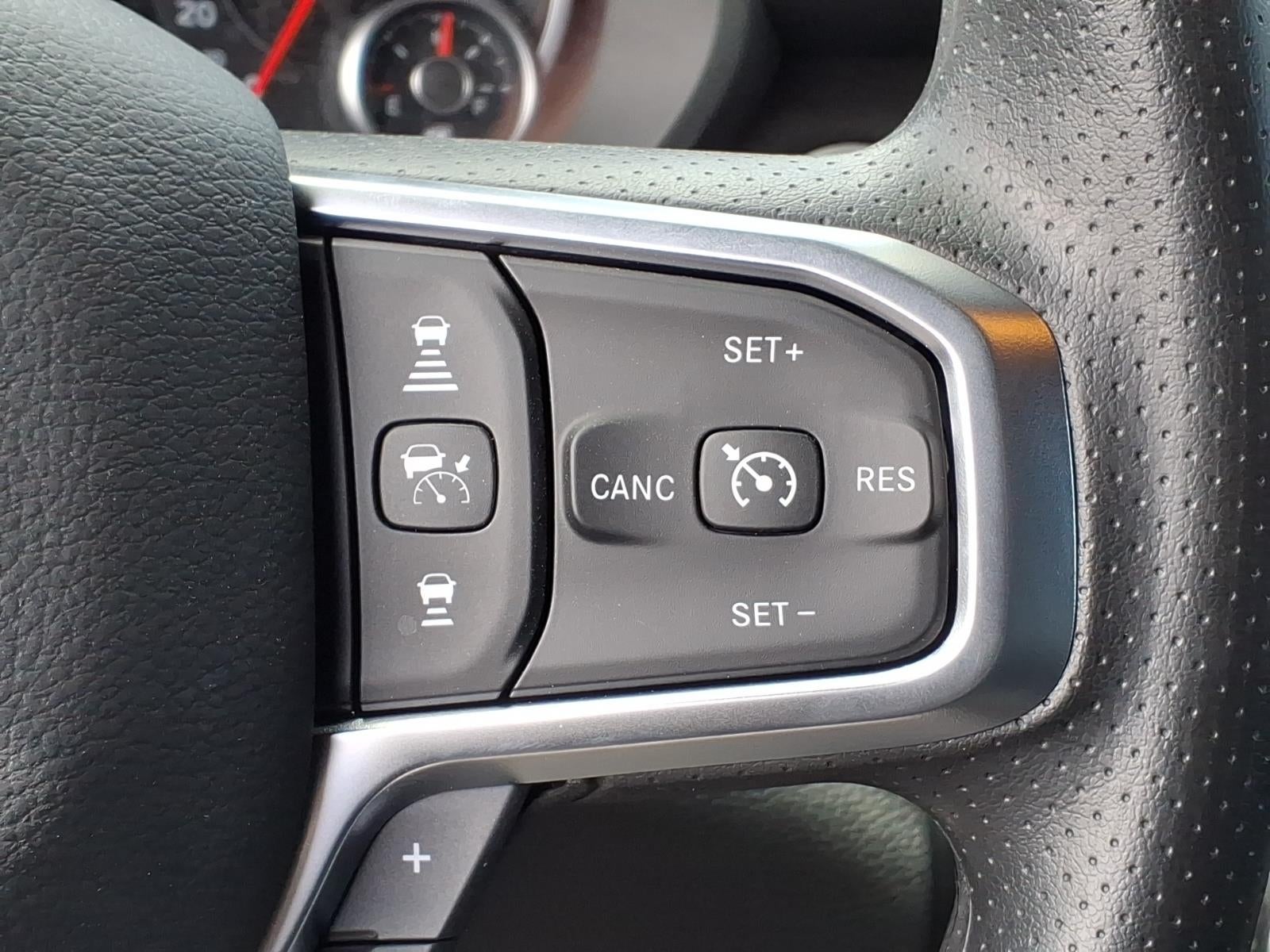 2026 RAM 1500 RAM 1500 EXPRESS CREW CAB 4X4 5'7' BOX