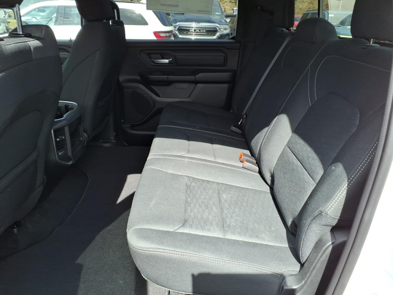 2026 RAM 1500 RAM 1500 EXPRESS CREW CAB 4X4 5'7' BOX