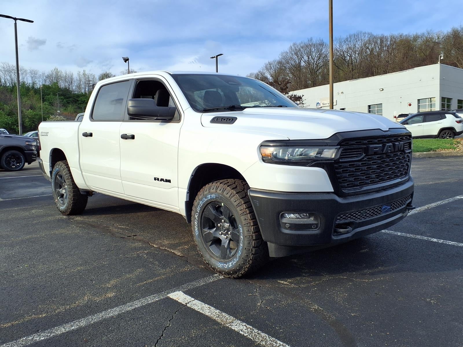 2026 RAM 1500 RAM 1500 WARLOCK CREW CAB 4X4 5'7' BOX