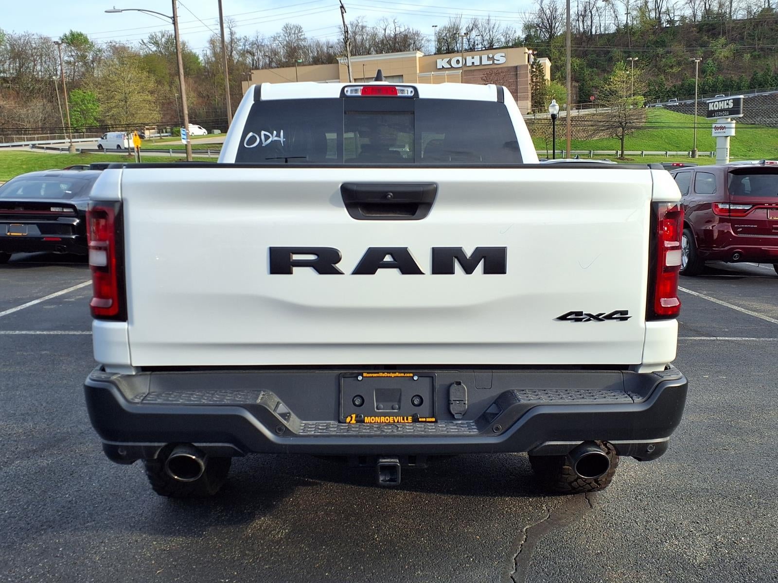 2026 RAM 1500 RAM 1500 WARLOCK CREW CAB 4X4 5'7' BOX