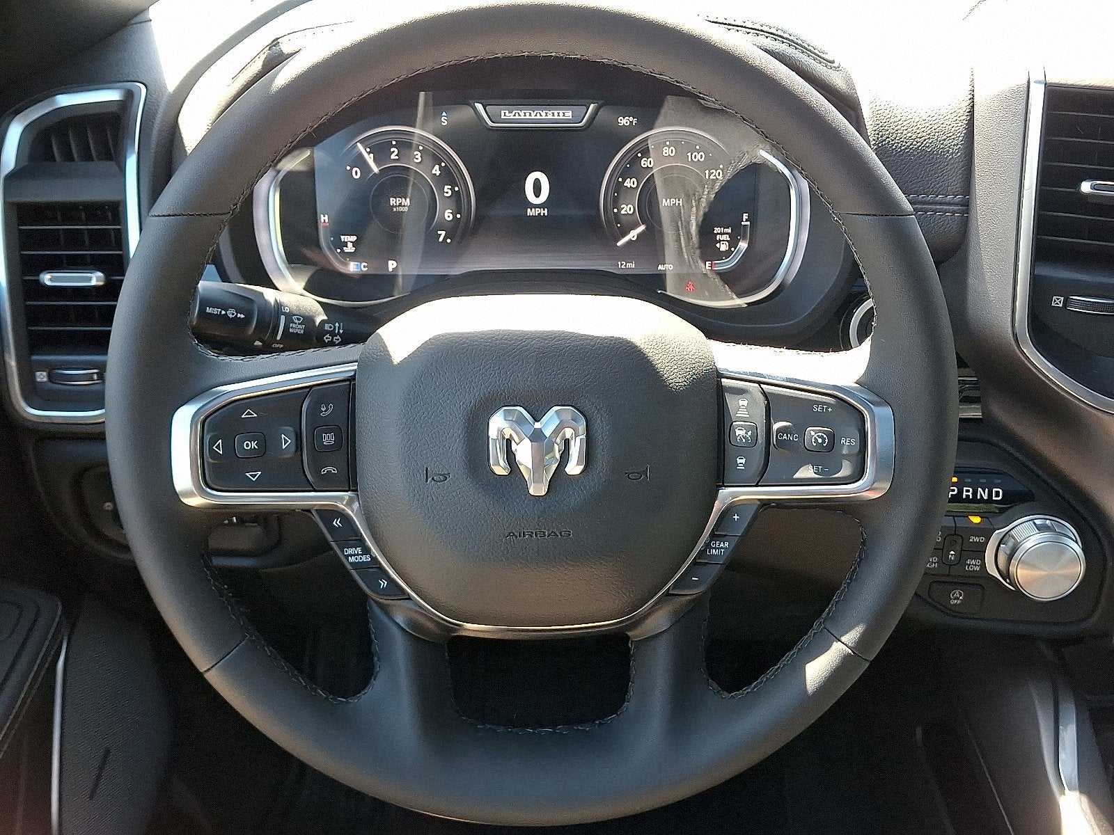 2026 RAM 1500 RAM 1500 LARAMIE CREW CAB 4X4 5'7' BOX