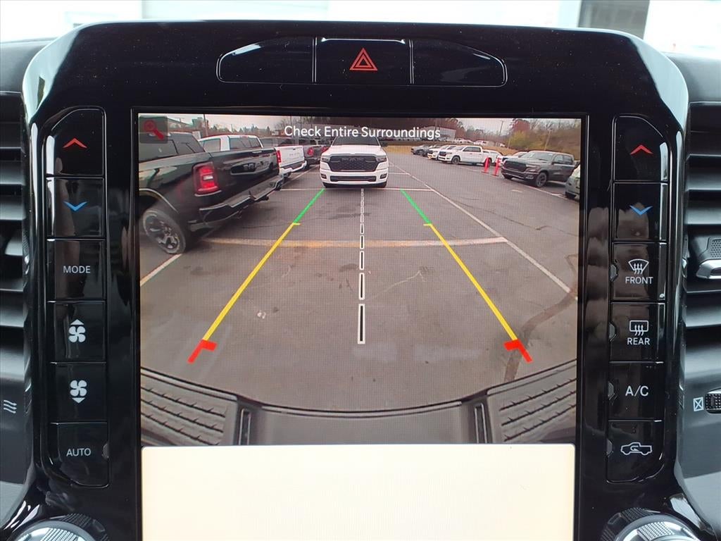 2026 RAM 2500 RAM 2500 BLACK EXPRESS CREW CAB 4X4 6'4' BOX