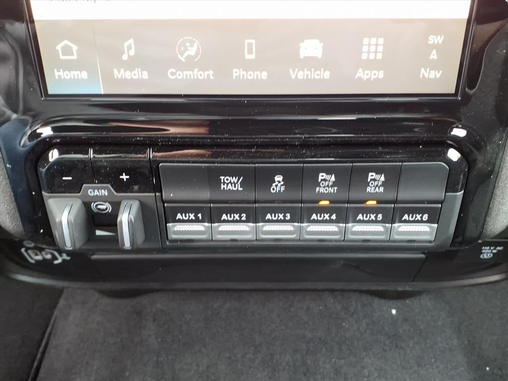 2026 RAM 2500 RAM 2500 BLACK EXPRESS CREW CAB 4X4 6'4' BOX