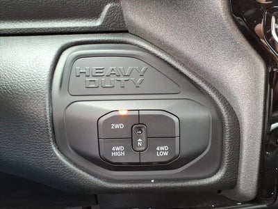 2026 RAM 2500 RAM 2500 BLACK EXPRESS CREW CAB 4X4 6'4' BOX