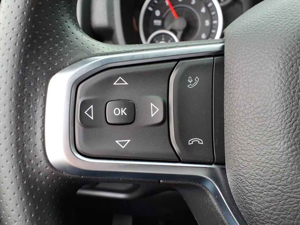 2026 RAM 2500 RAM 2500 BLACK EXPRESS CREW CAB 4X4 6'4' BOX