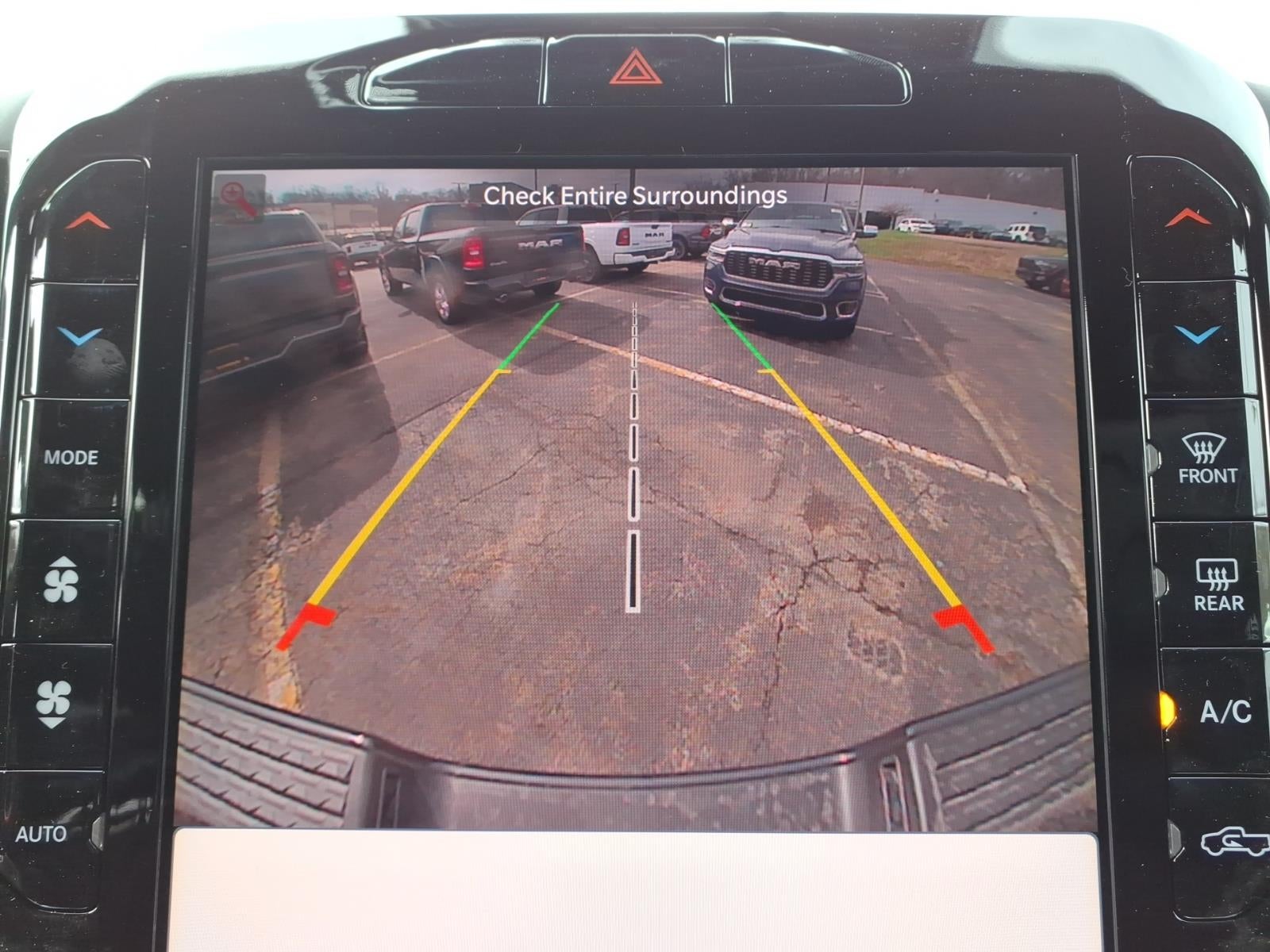 2026 RAM 2500 RAM 2500 BLACK EXPRESS CREW CAB 4X4 6'4' BOX