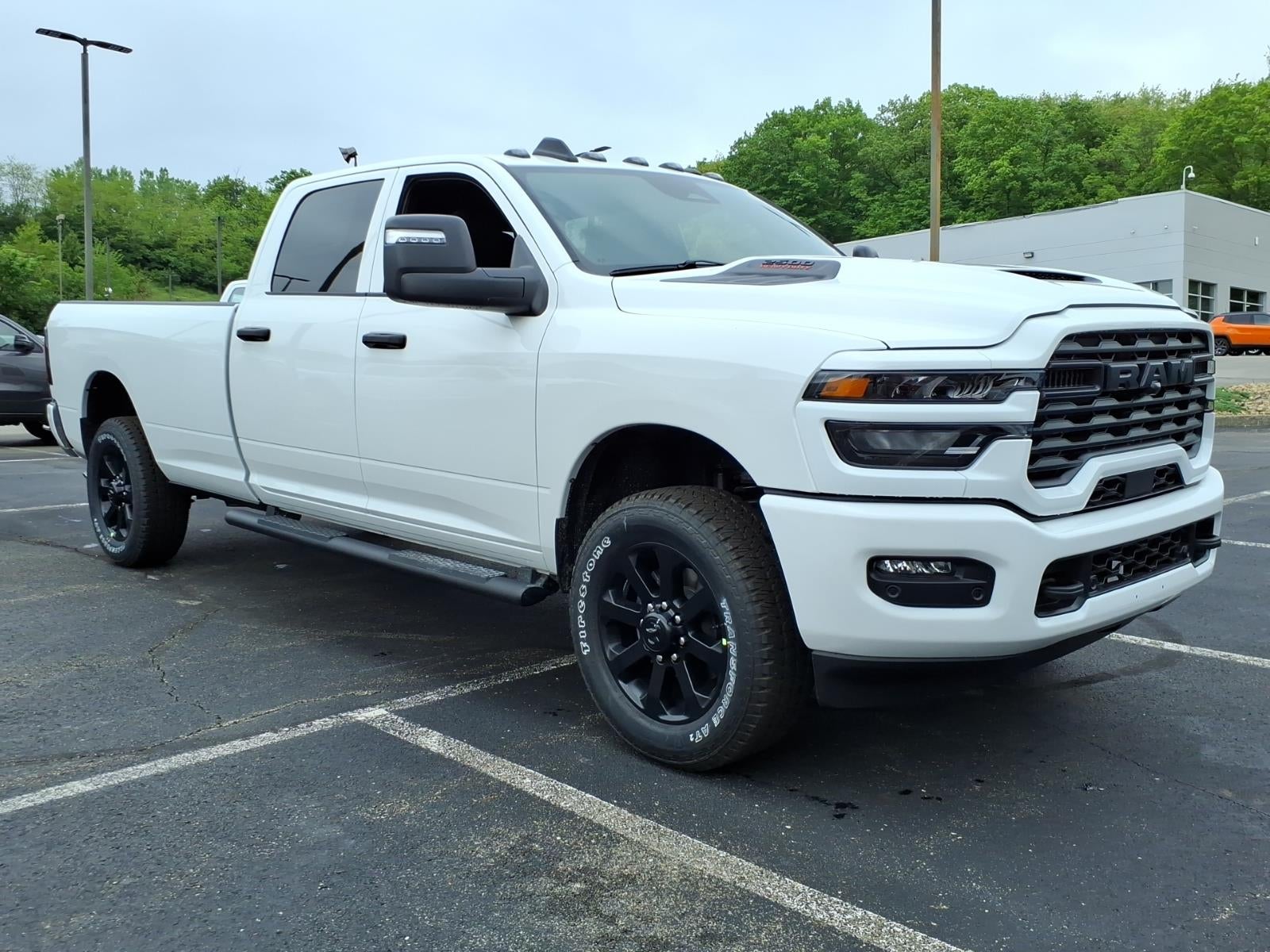 2026 RAM 2500 RAM 2500 BLACK EXPRESS CREW CAB 4X4 8' BOX