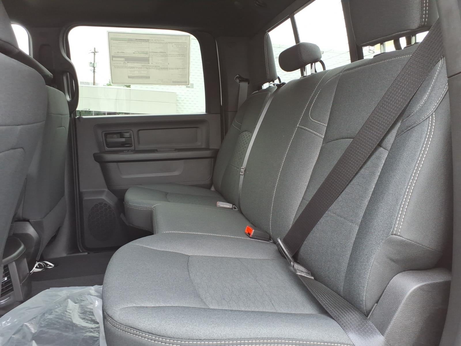 2026 RAM 2500 RAM 2500 BLACK EXPRESS CREW CAB 4X4 8' BOX