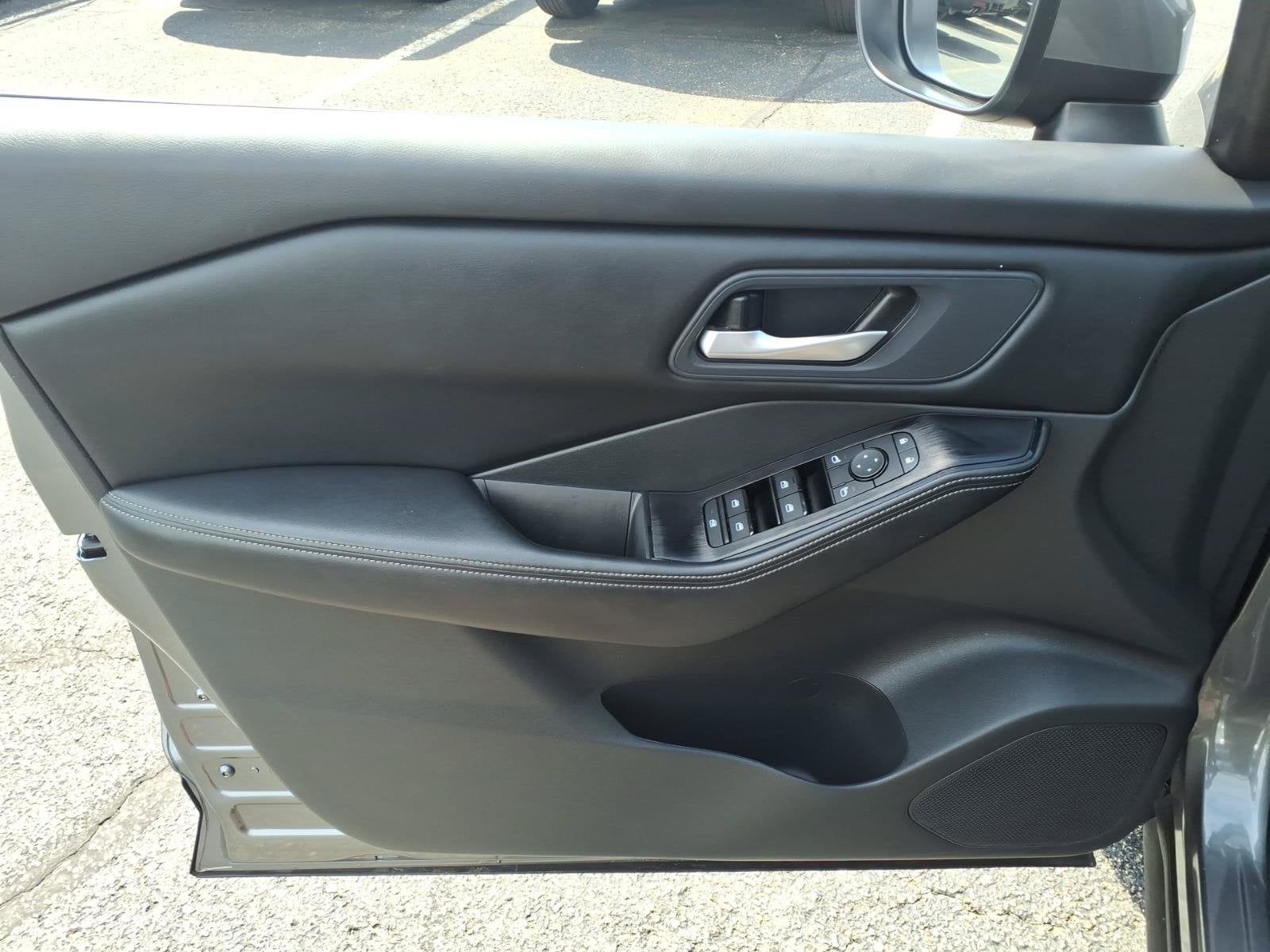 2025 Nissan Rogue SV FWD
