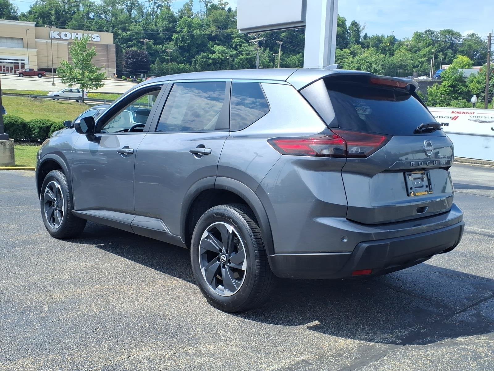 2025 Nissan Rogue SV FWD