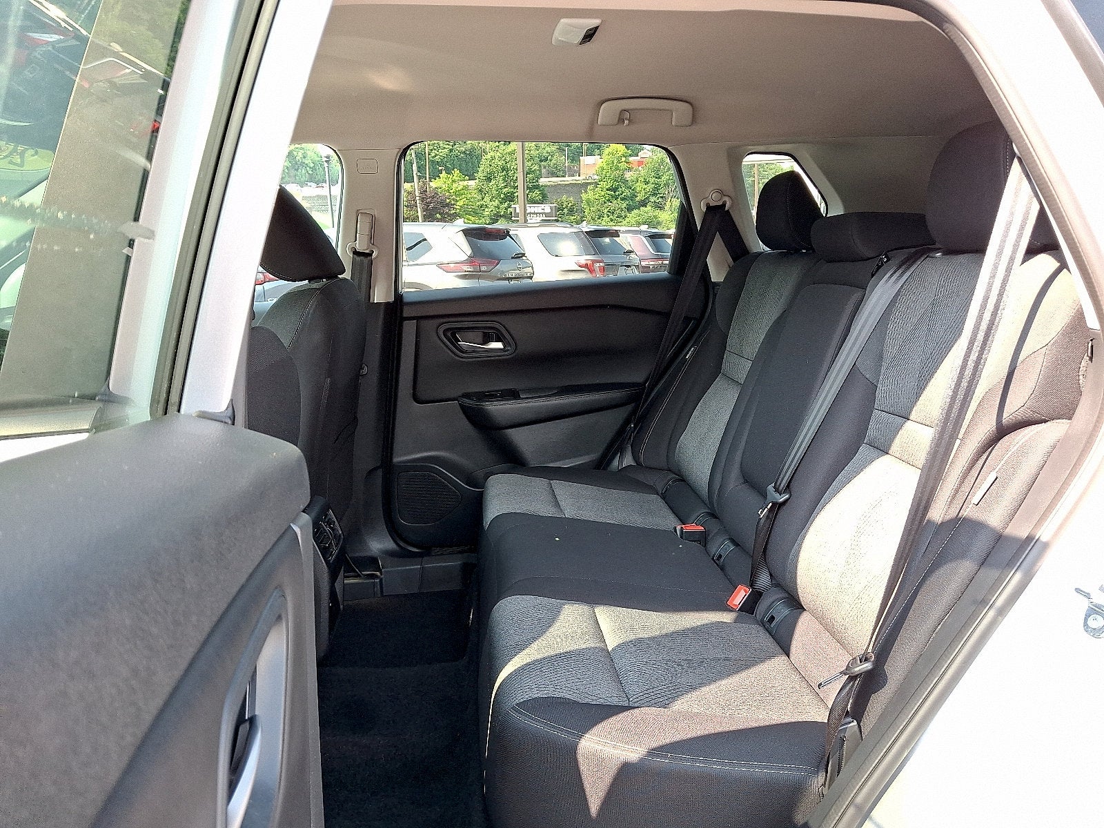 2025 Nissan Rogue SV FWD