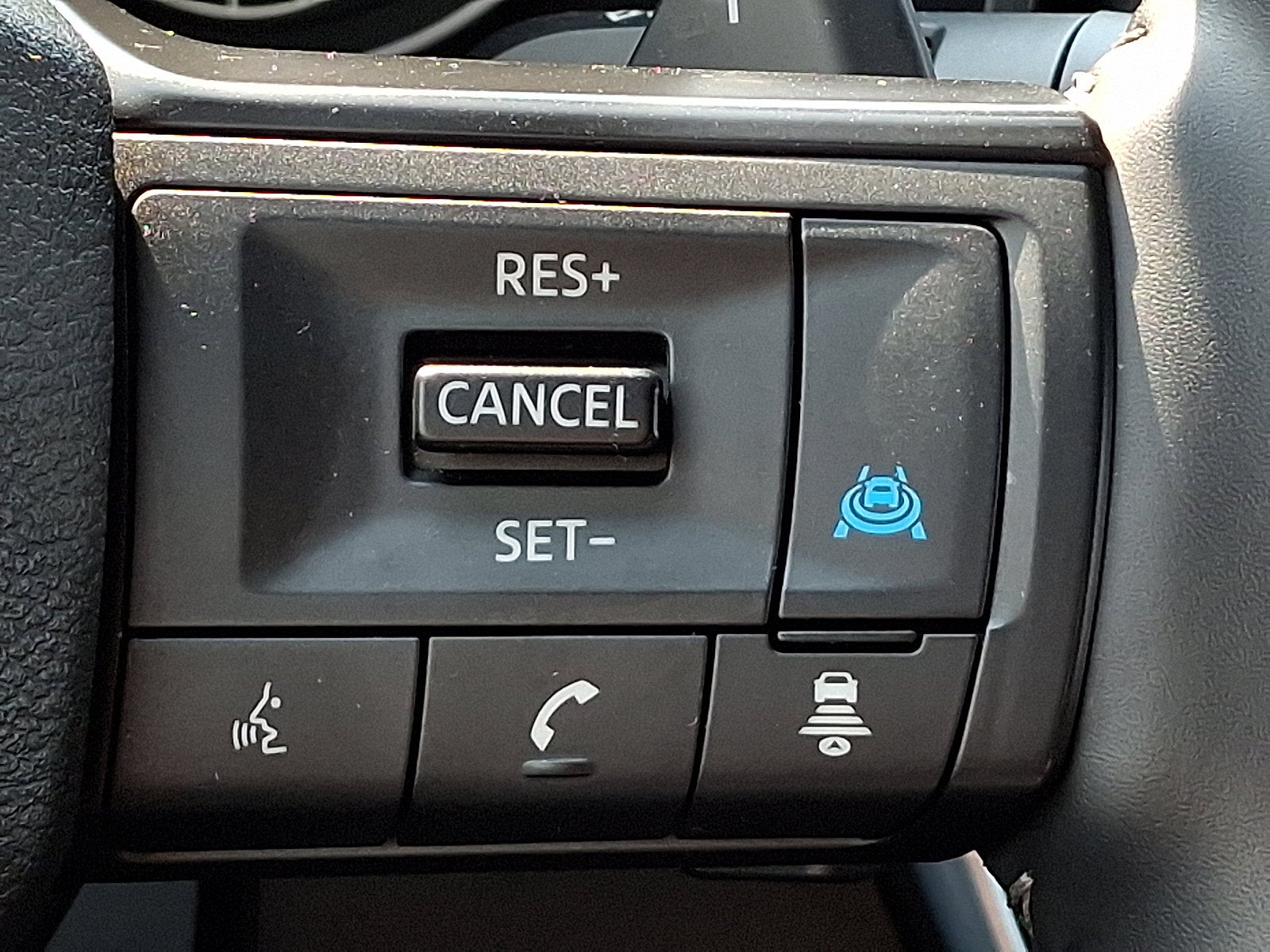 2025 Nissan Rogue SV FWD