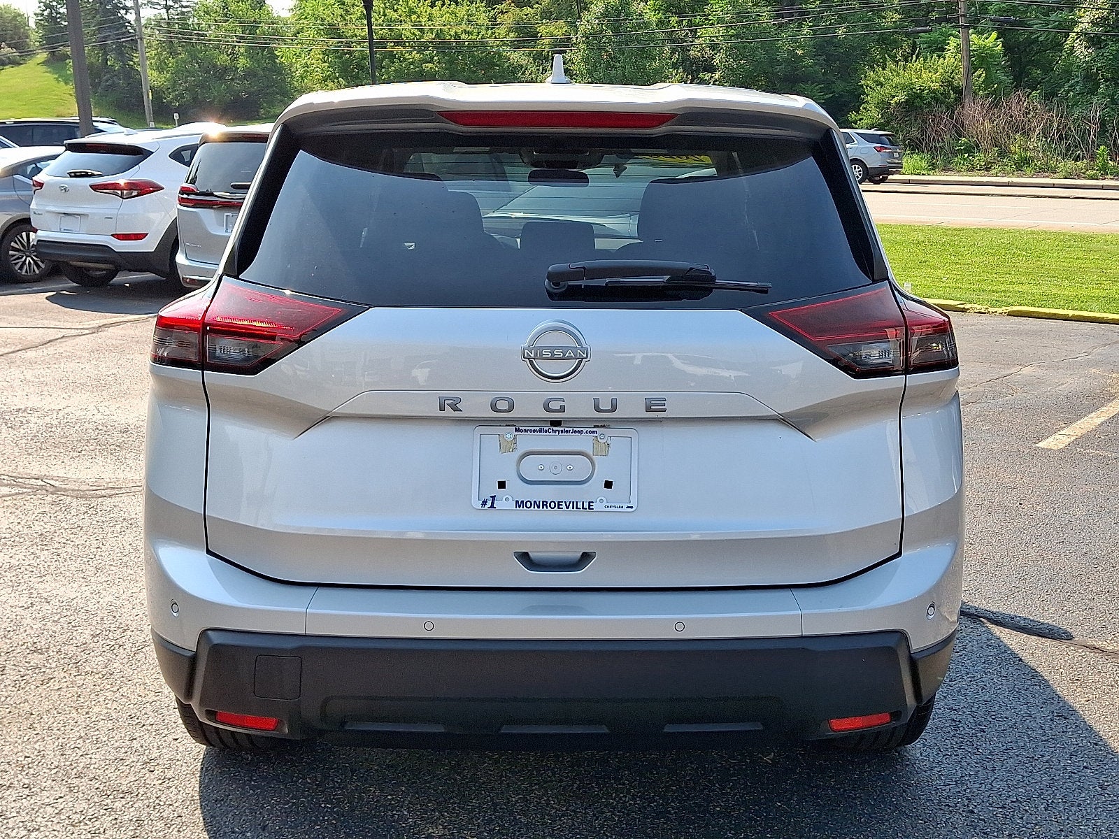 2025 Nissan Rogue SV FWD