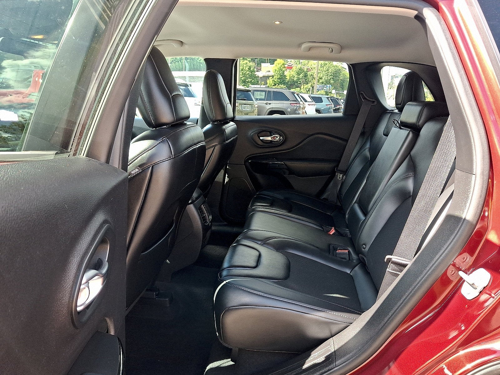2019 Jeep Cherokee Altitude