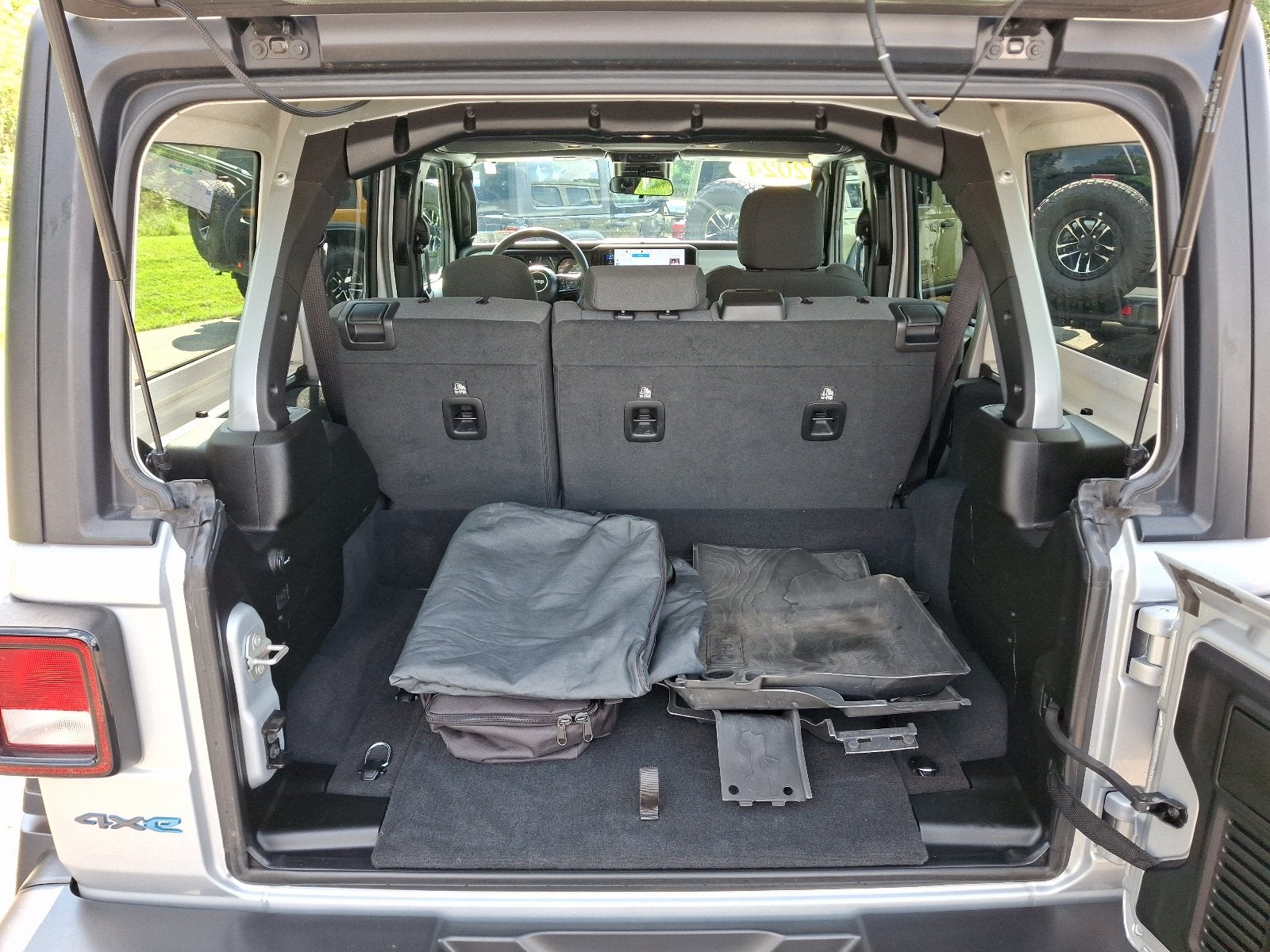 2024 Jeep Wrangler 4xe Willys