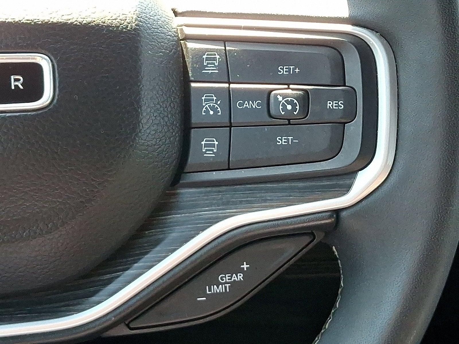 2023 Jeep Wagoneer Series III