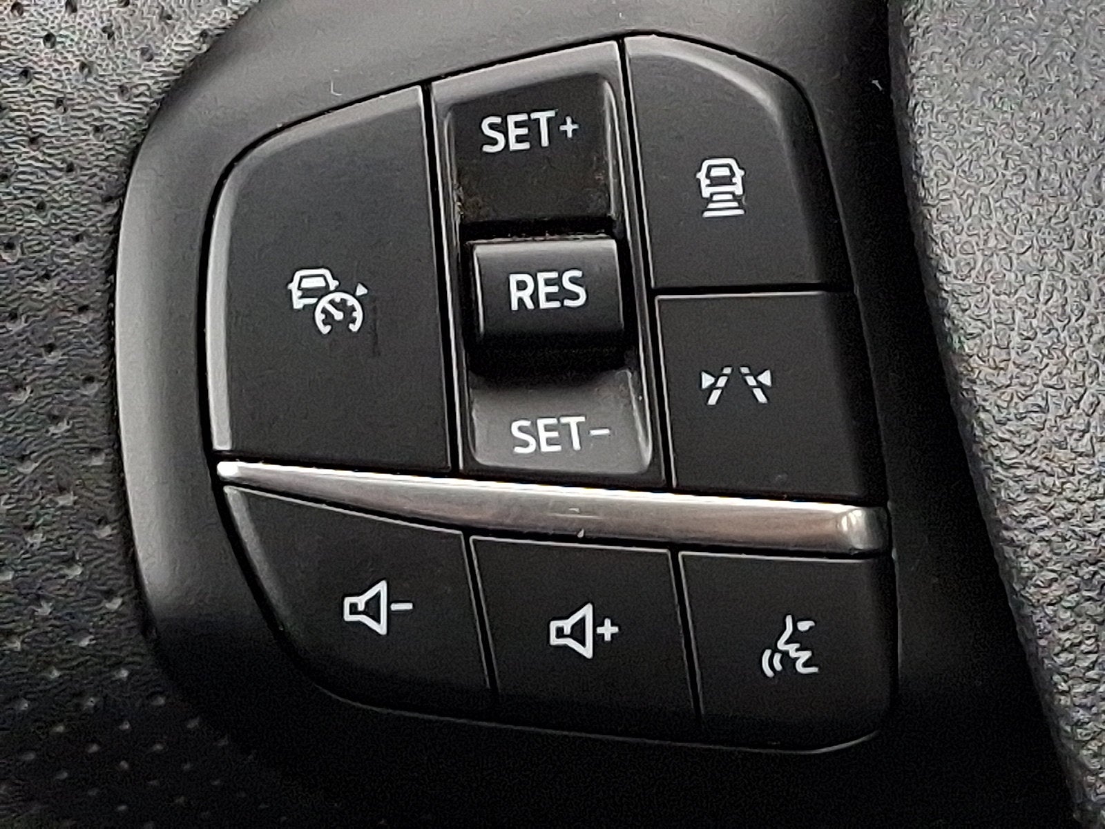 2025 Ford Escape ST-Line Elite