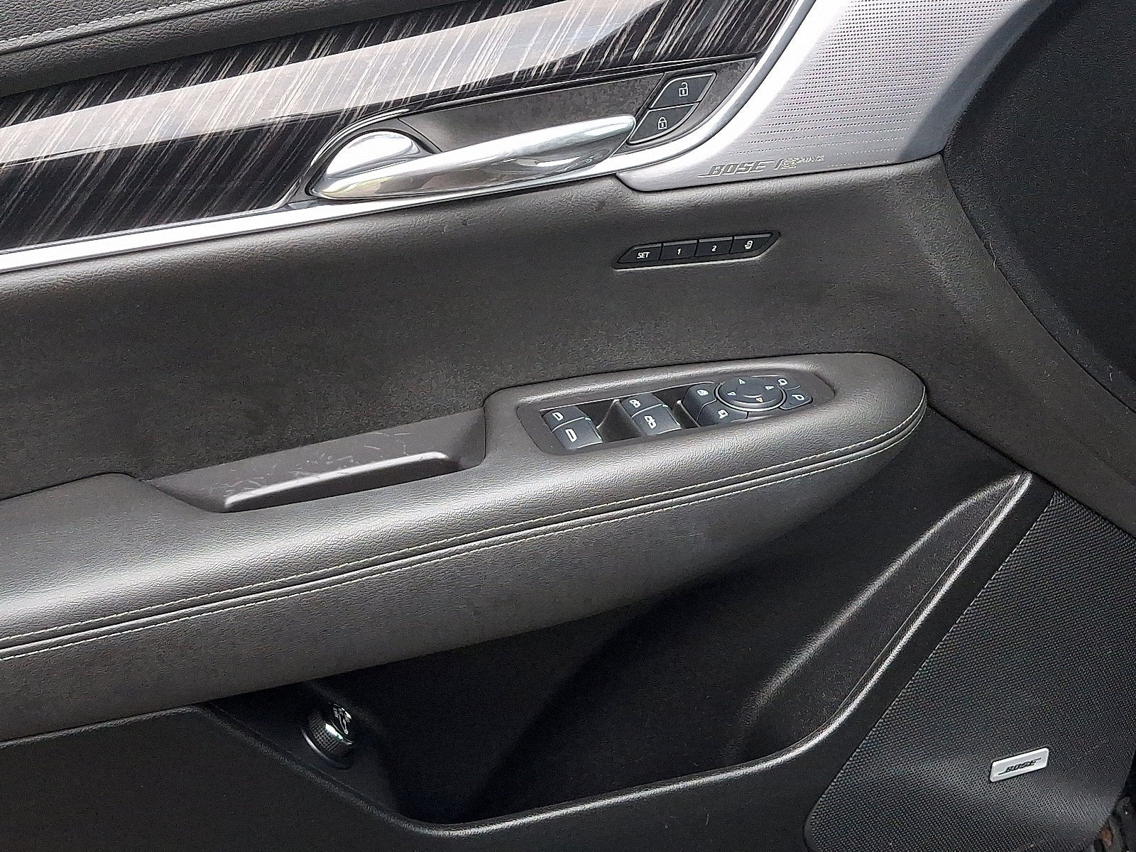 2025 Cadillac XT6 FWD Premium Luxury