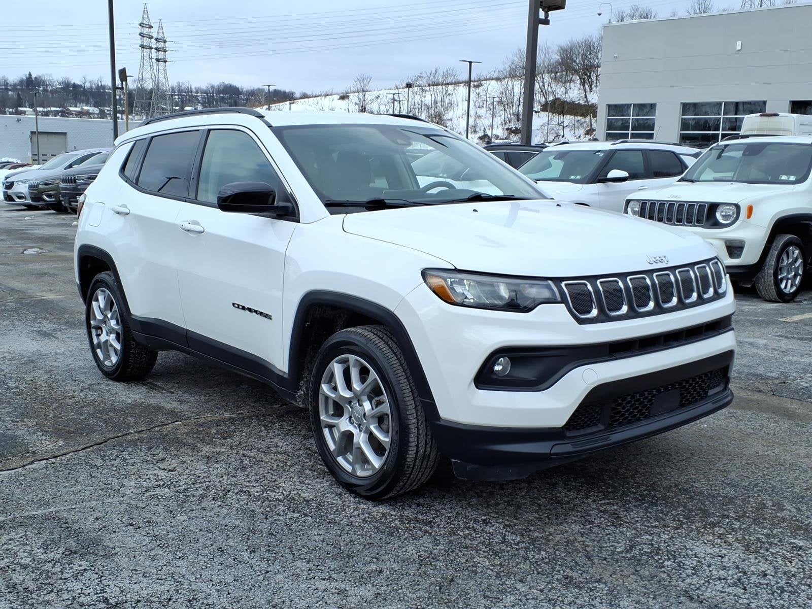 2022 Jeep Compass Latitude Lux