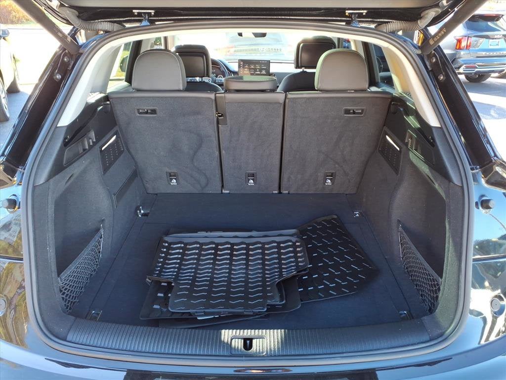 2022 Audi Q5 S line Premium Plus