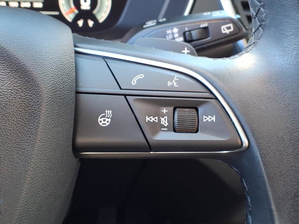 2022 Audi Q5 S line Premium Plus